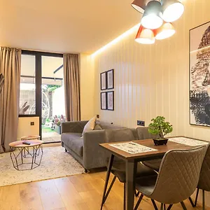 bilbao-metropolitan-apartments-by-bossh-hotels.bilbaohotelsspain.com/